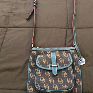 Crossbody purse